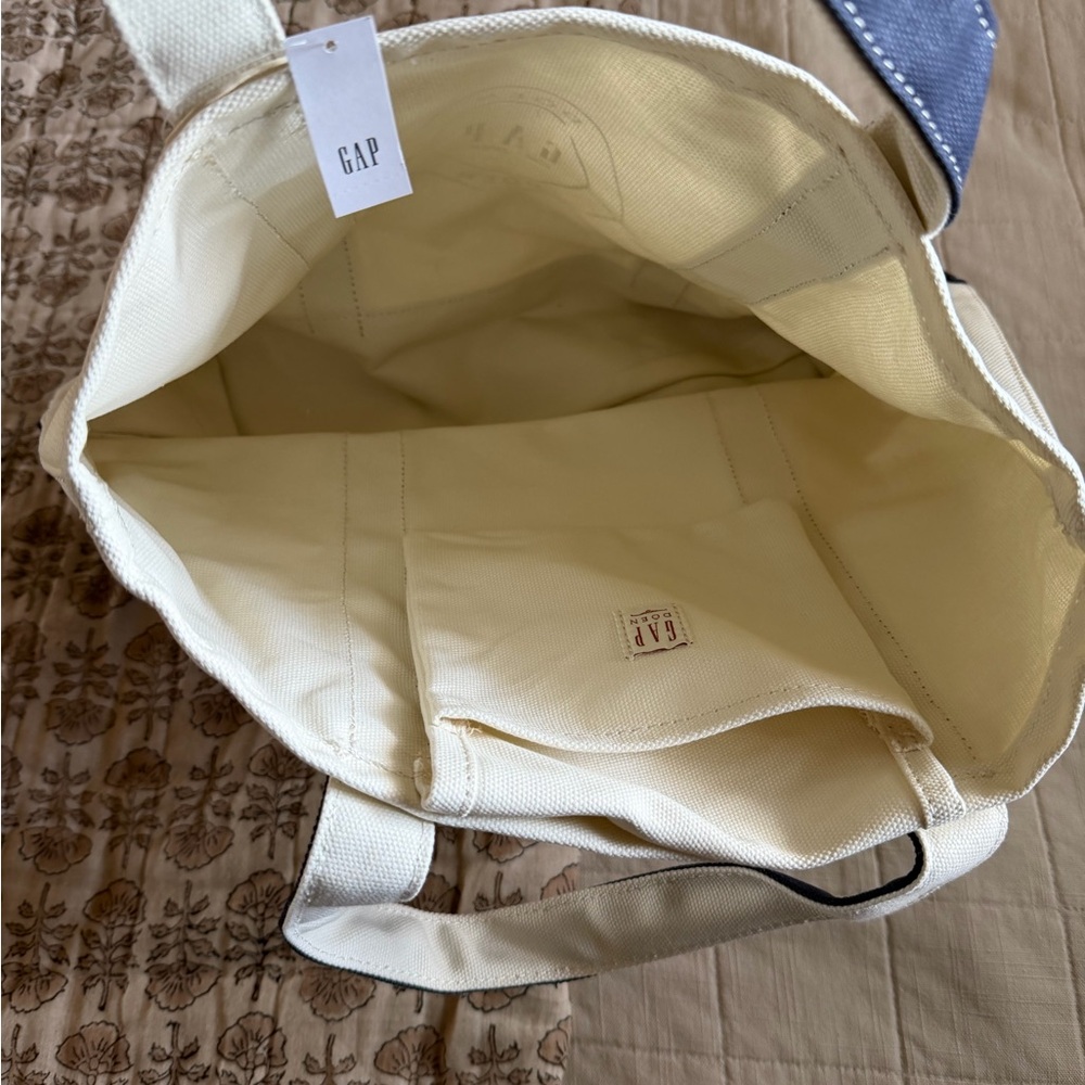 GAP x Doen Canvas Logo Tote Bag - Picture 3 of 4